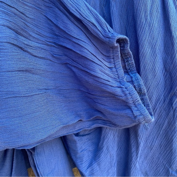 Talent Woman’s Open Tie Blouse - Picture 5 of 7